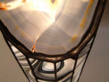 Lampe MiniFlame, Detailaufnahme des Achates